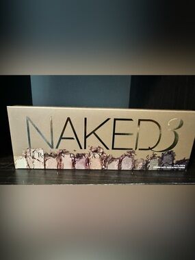 NAK Eyeshadow Palette - Gold and Rose Tones